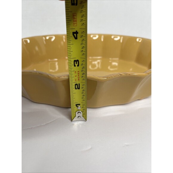 Gold Cerutil Stoneware casserole dish Scalloped edge from Portugal 12"L x 8.5"W - Picture 6 of 6
